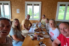 a0ac024b-0f24-4ecf-9423-750be0595e11